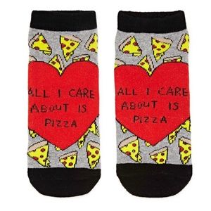 ❣️3/$15❣️“ALL I CARE ABOUT IS PIZZA”